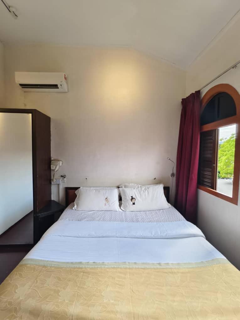Red Inn Court George Town Eksteriør bilde