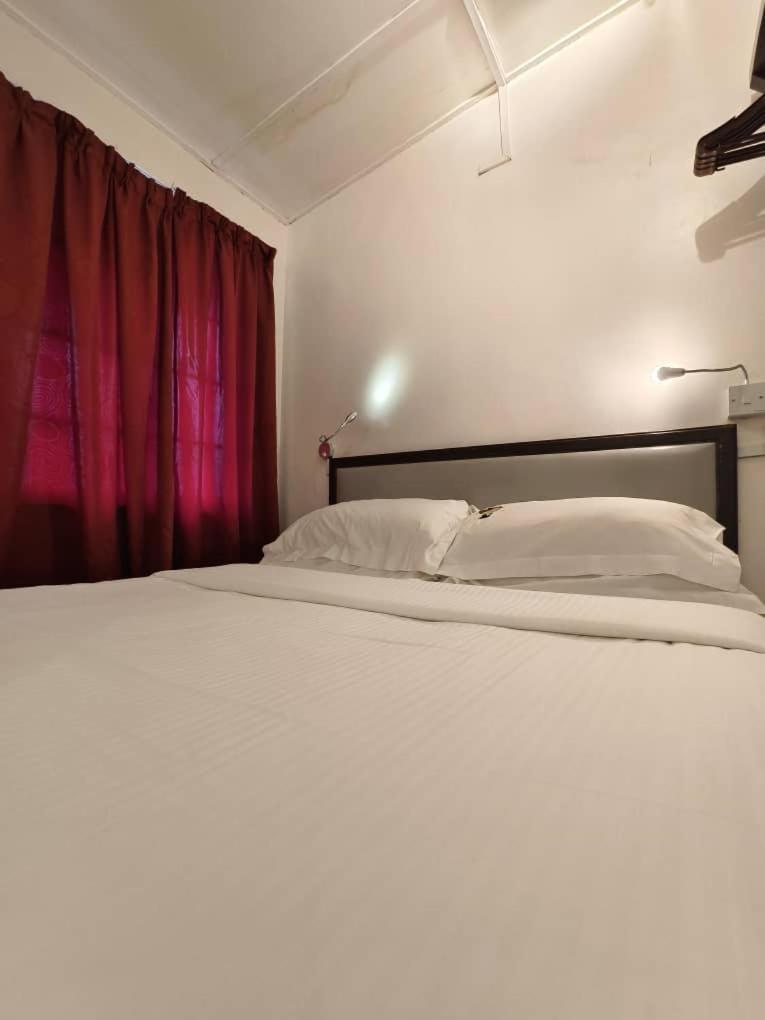 Red Inn Court George Town Eksteriør bilde