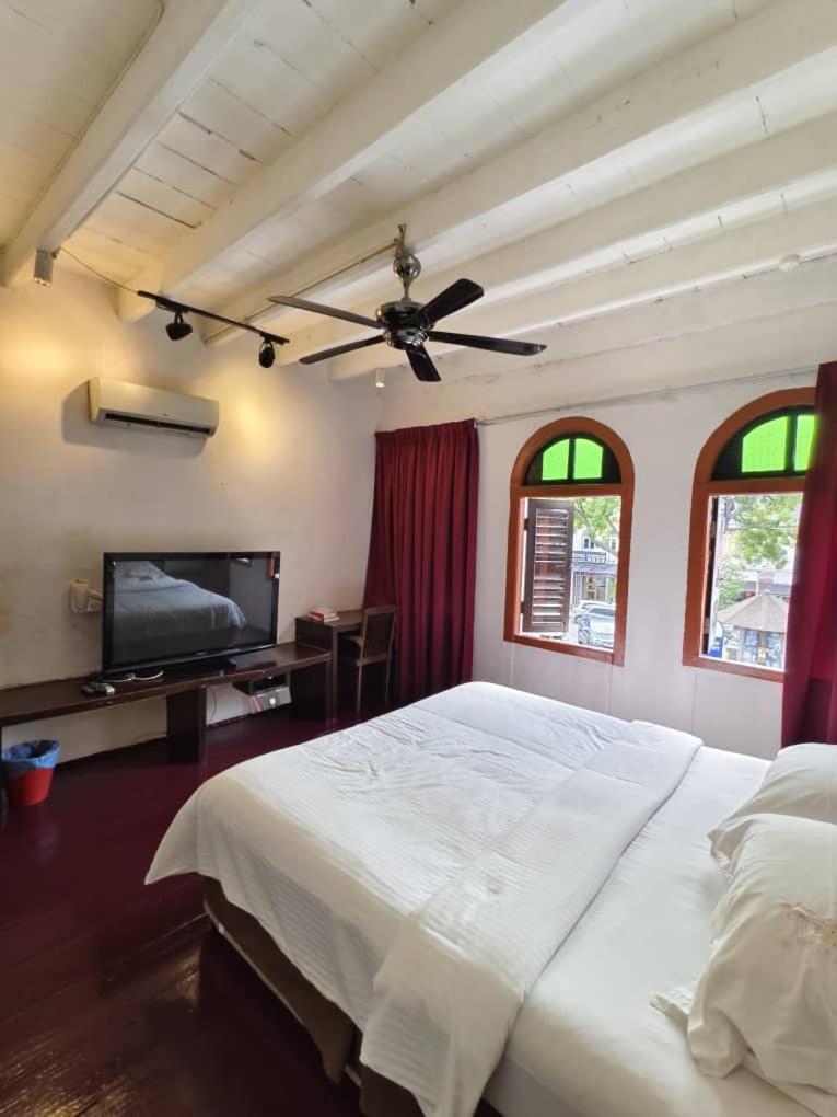 Red Inn Court George Town Eksteriør bilde