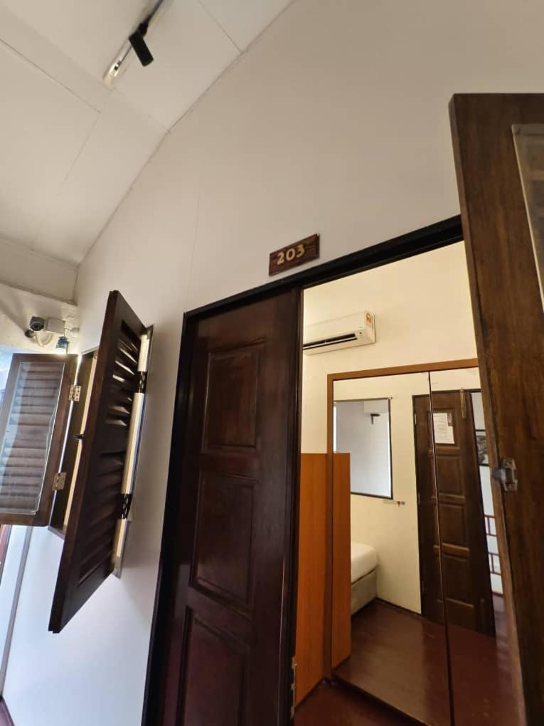 Red Inn Court George Town Eksteriør bilde